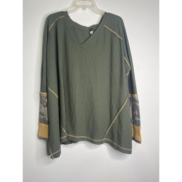Free People Lovin Womens Oversized Thermal Shirt Size Small Green Camp Floral - Picture 1 of 8